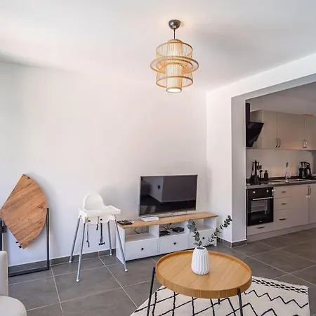 Luxurious 2 Bedroom 3 Ac House W/common Pool In Bitez Bodrum